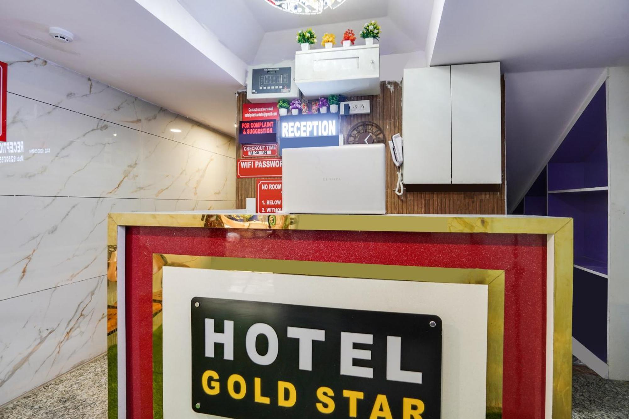 Super Hotel O Hotel Gold Star New Delhi Exterior photo
